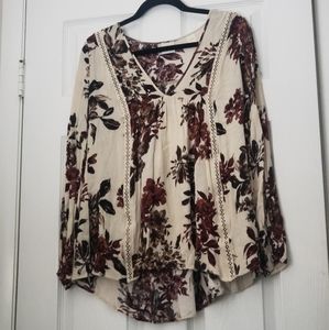 Daytrip floral blouse